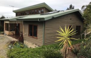 Lockhart Rammed Earth House