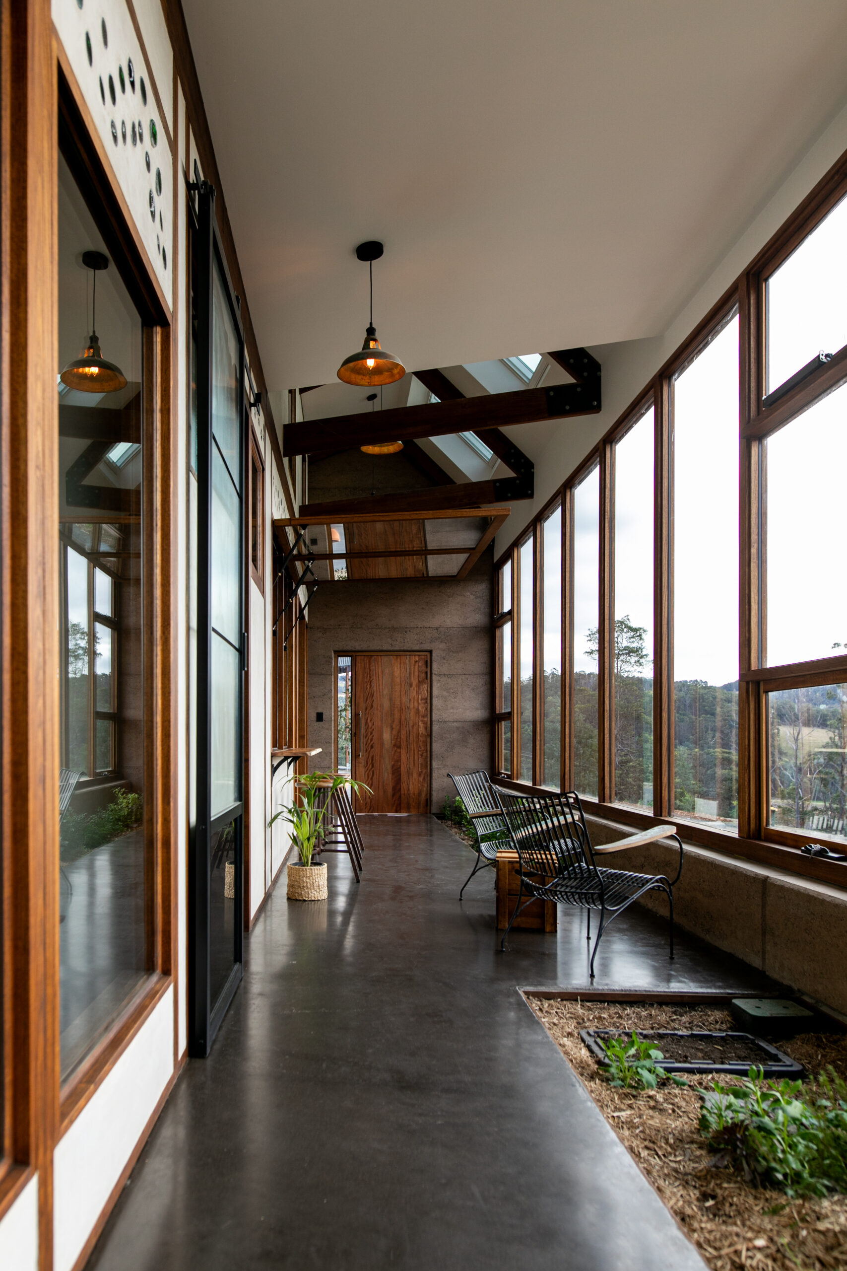 20250808EarthHouse0041