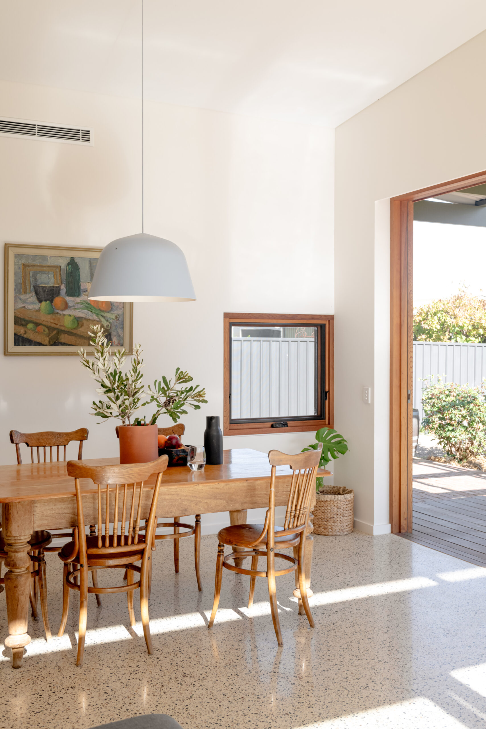 JON LOWE ARCHITECT- CHURCHILL AVE