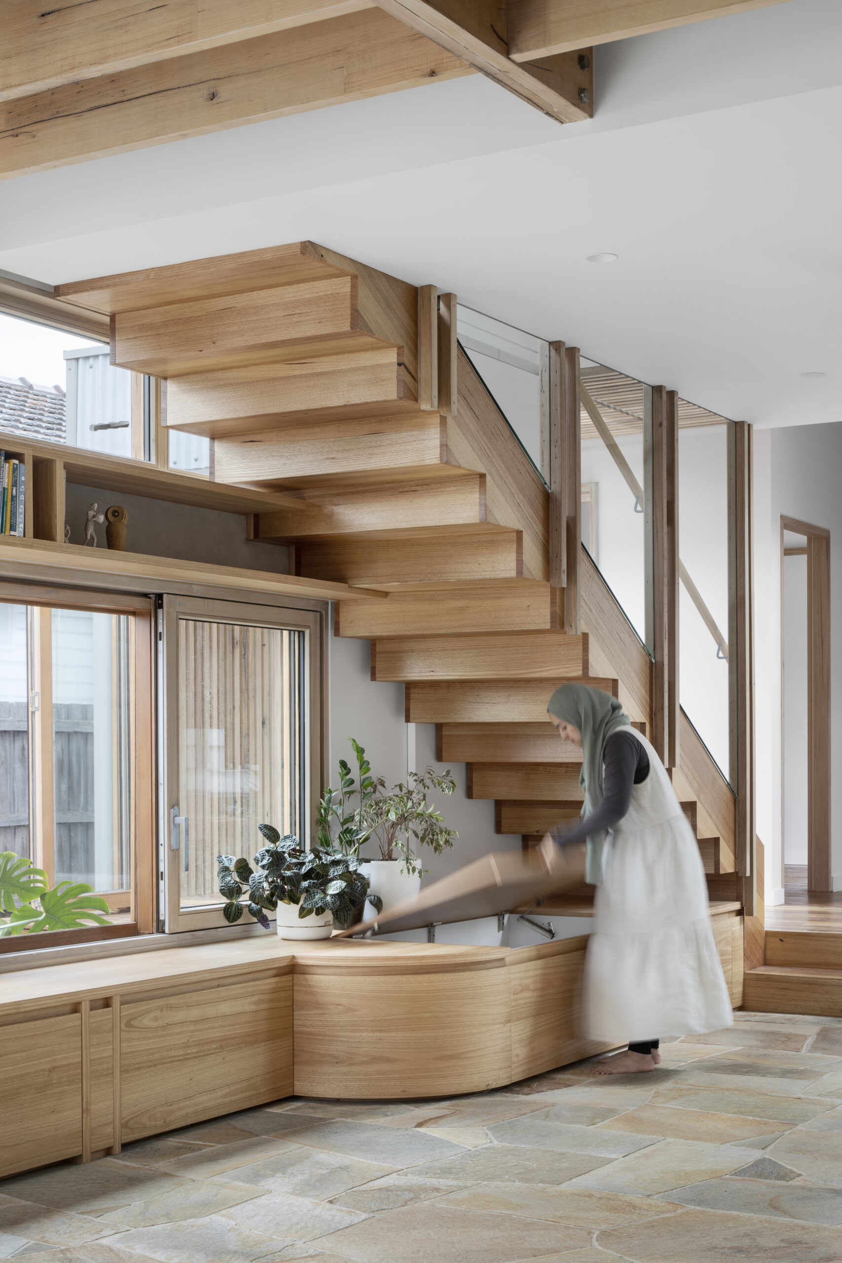 19-LIFE-CYCLE-STORAGE1