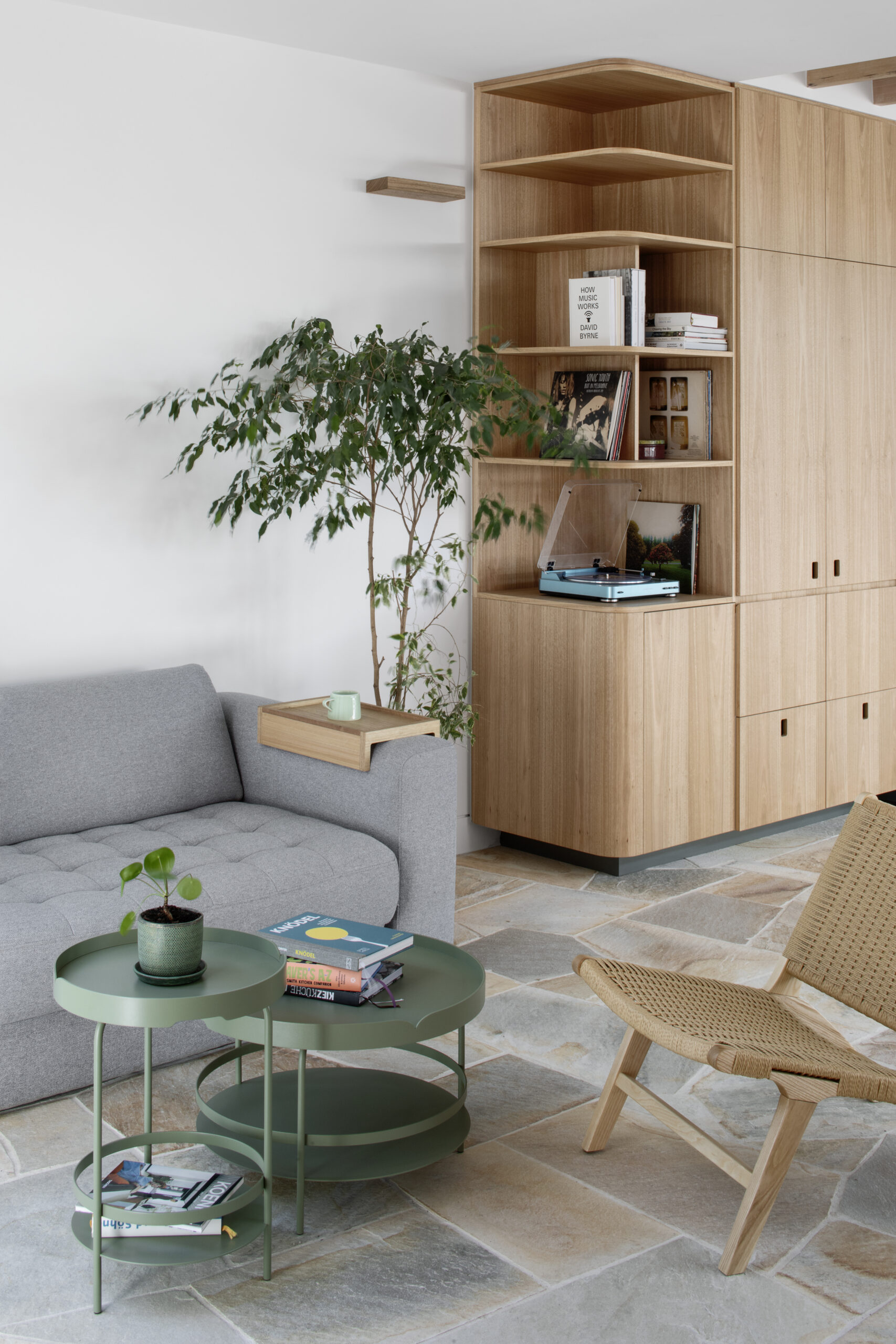 20-LIFE-CYCLE-LOUNGE