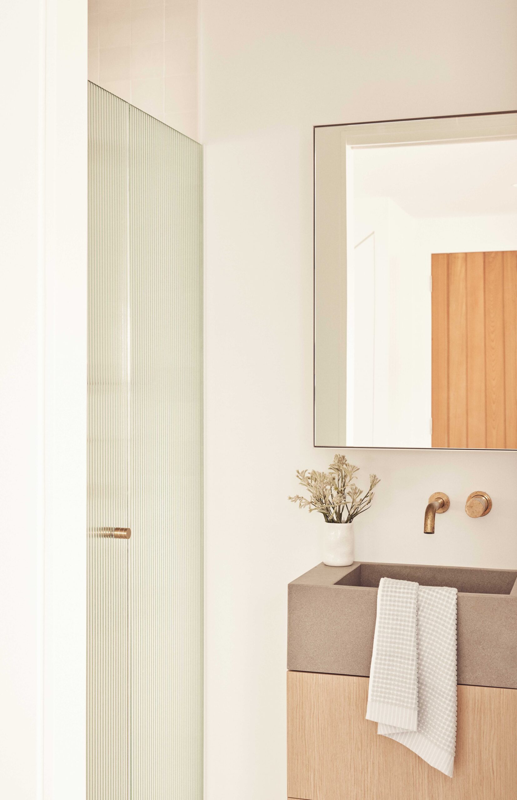 230310_TMH_COLEDALE1071