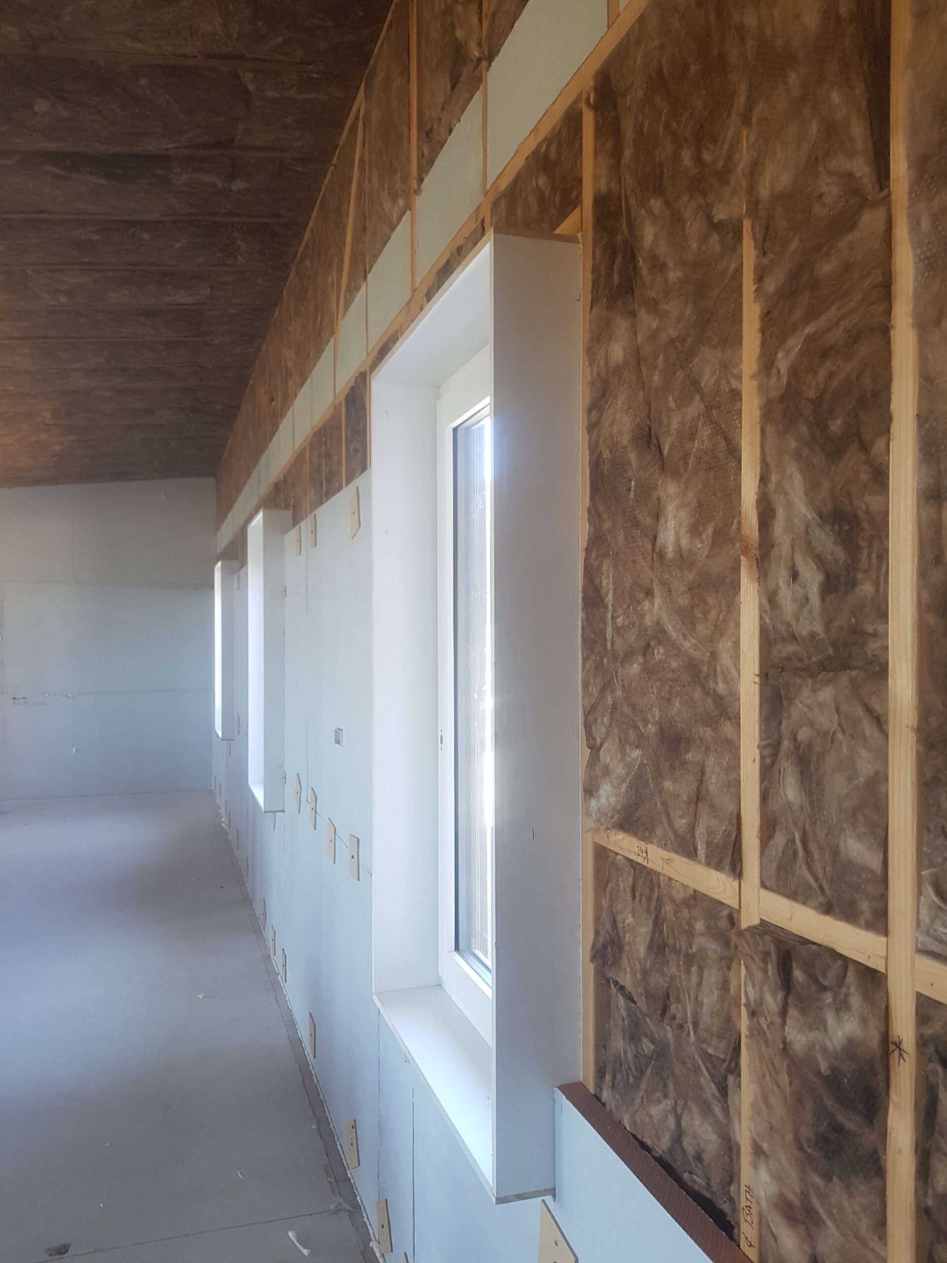 45mm-PIR-over-R2.5-batts-in-walls