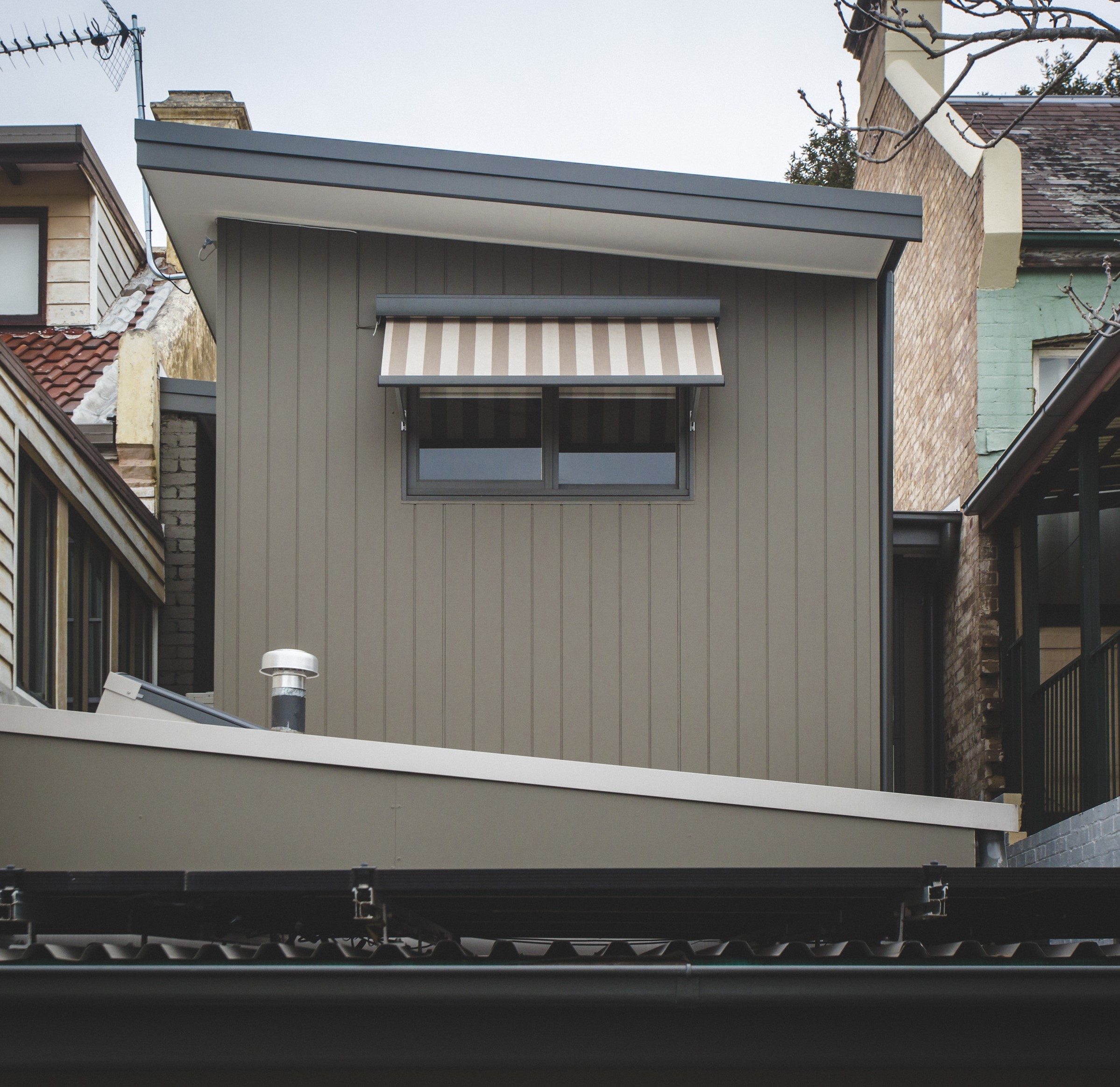 New-first-floor-bedroom-extension-with-retravable-awning