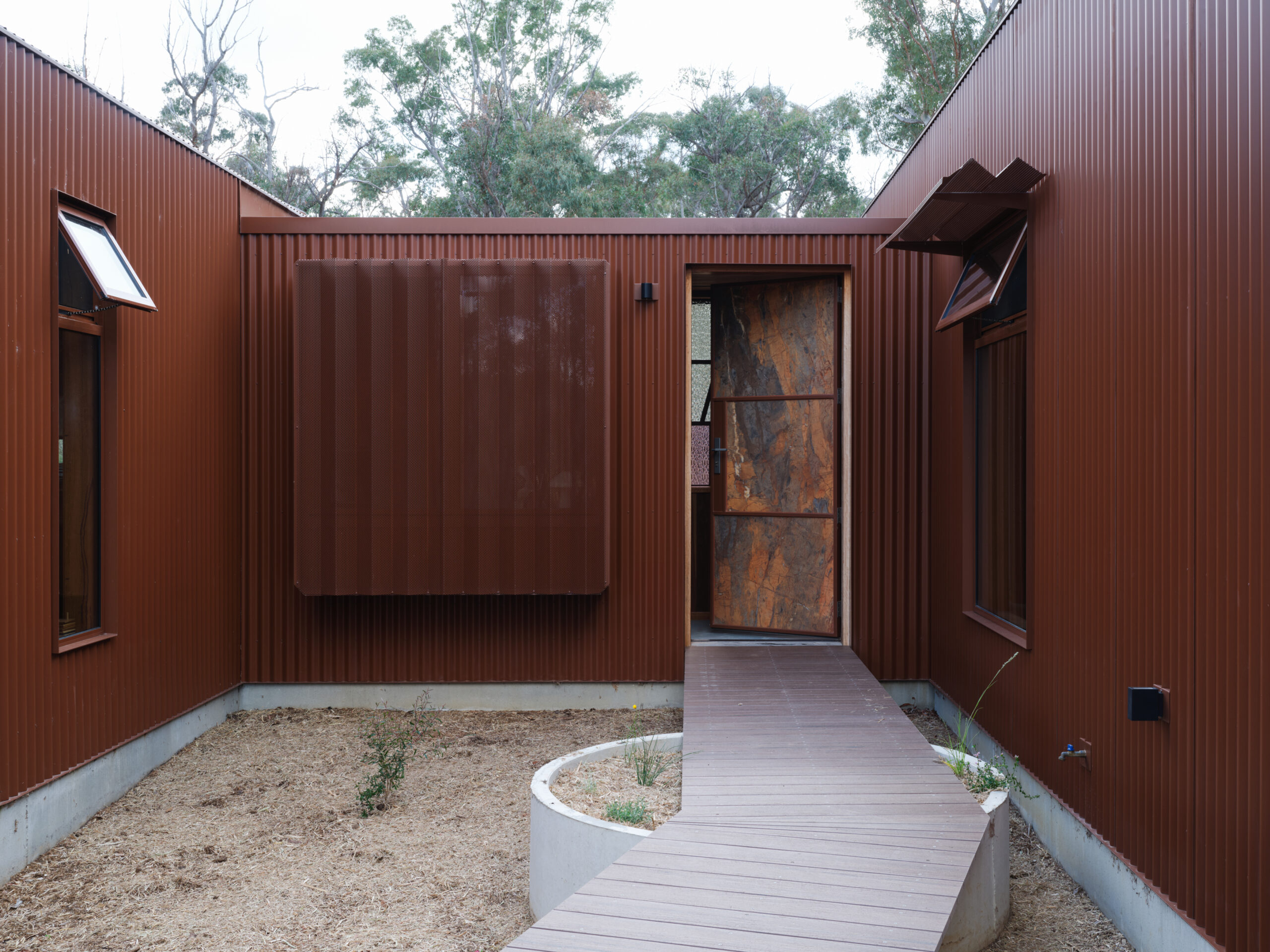 Ochre-House_mymymy_-5