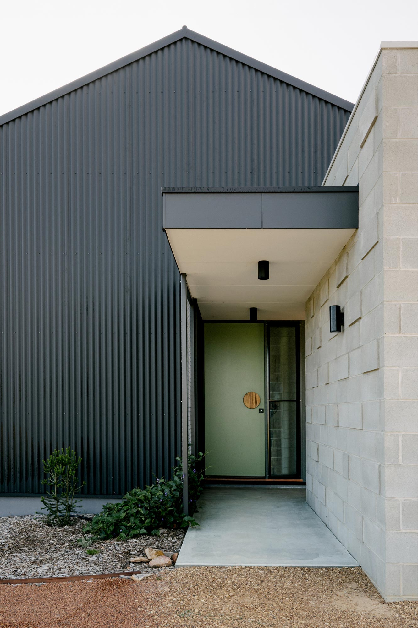 Rowe-Road-West_Lurie-Building-Design-22