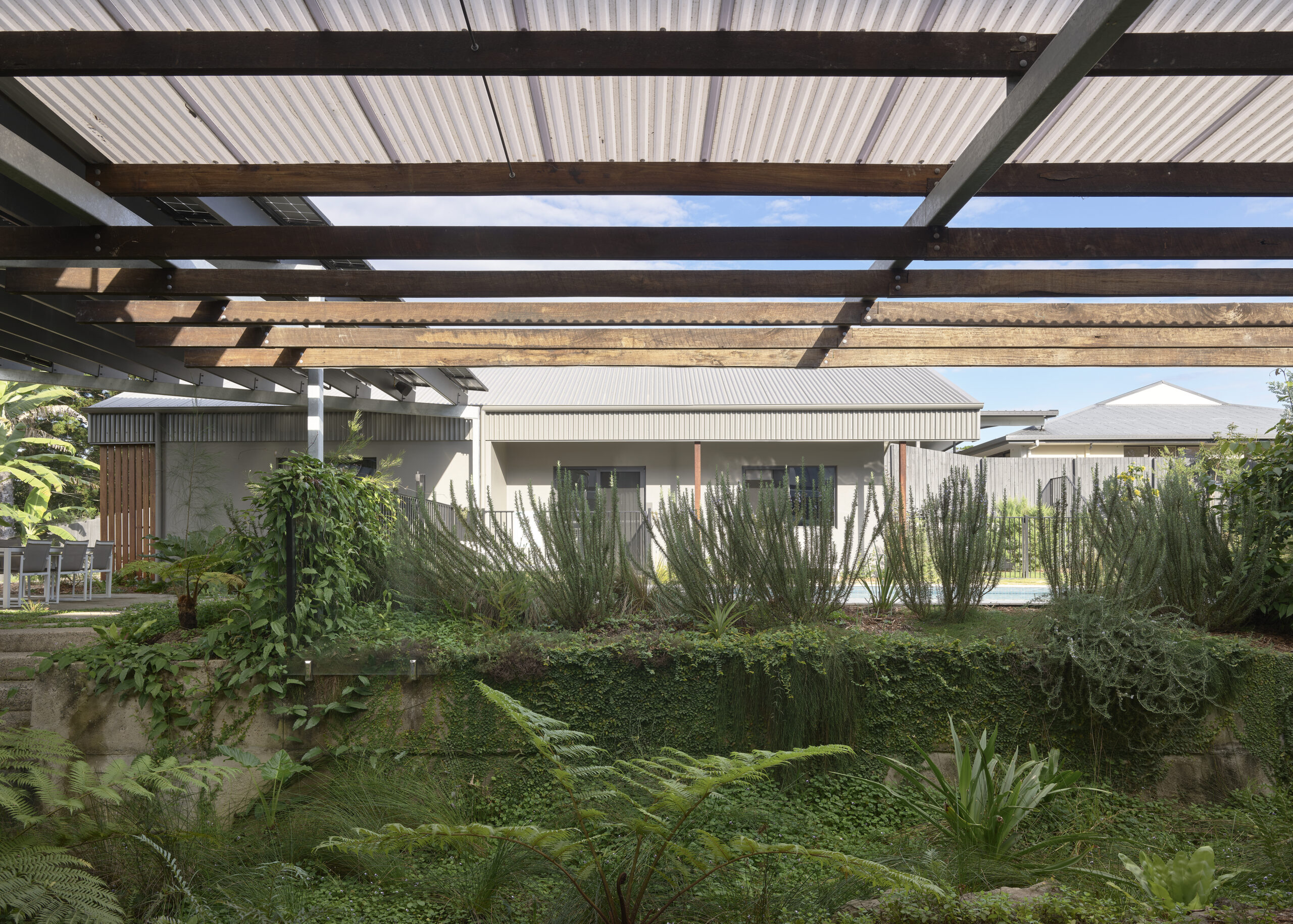 KINGFISHER GUEST HOUSE FOR PTMA ARCHITECTURE