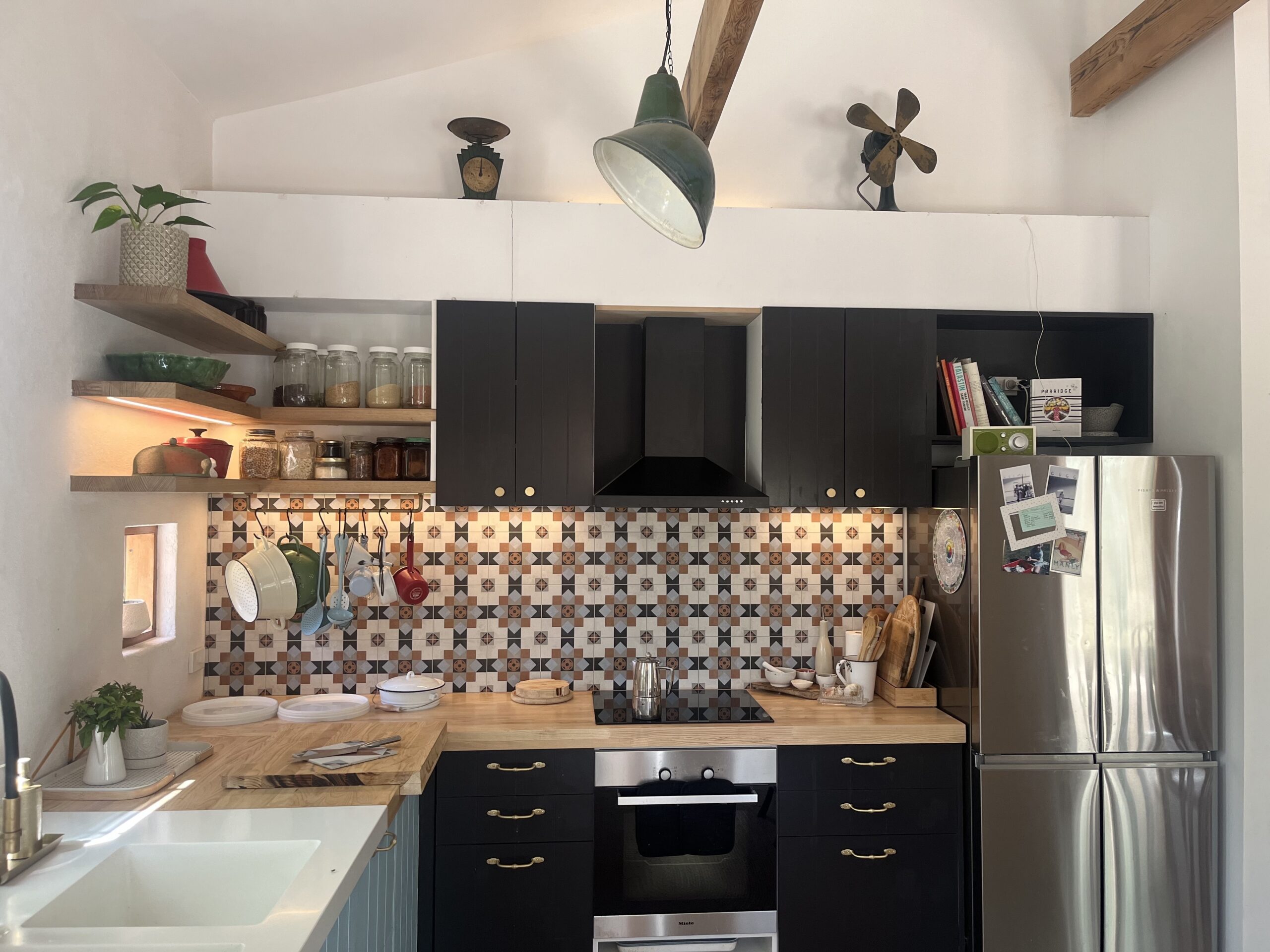 Southern-Bench_-Kitchen_17B-Vincent-St_Bree-McKilligan_Castlemaine_Photographer-Bree-MckIlligan-