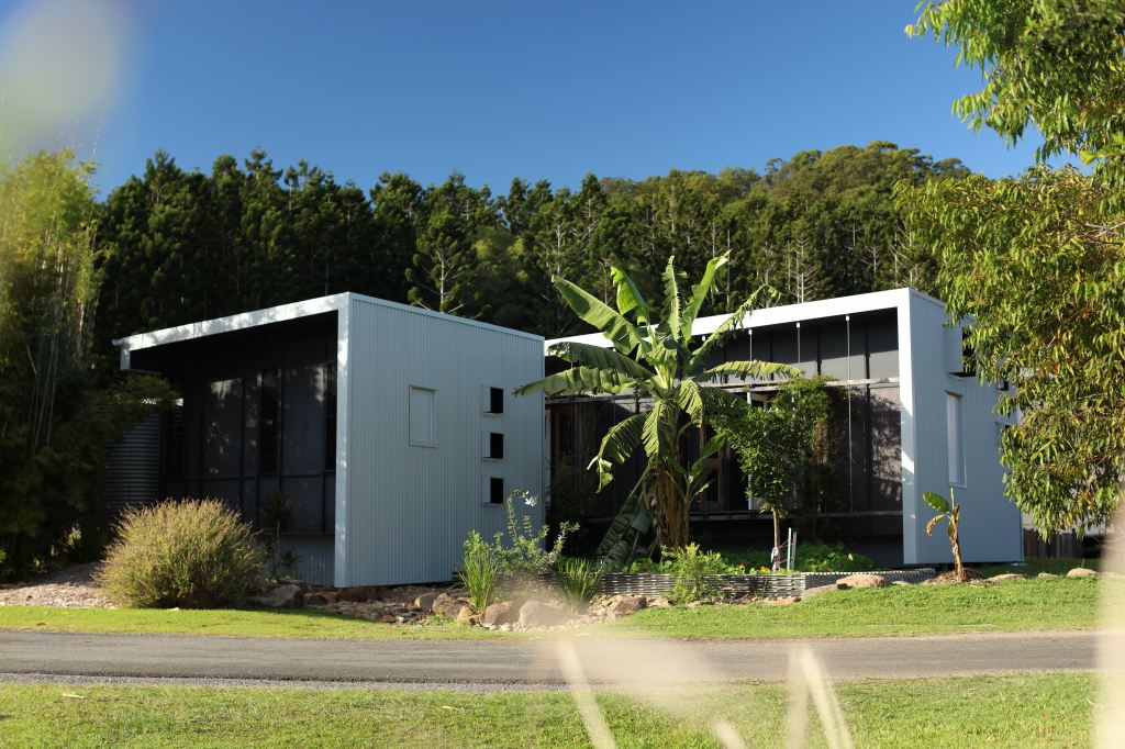 ptma-fotomedia crop N