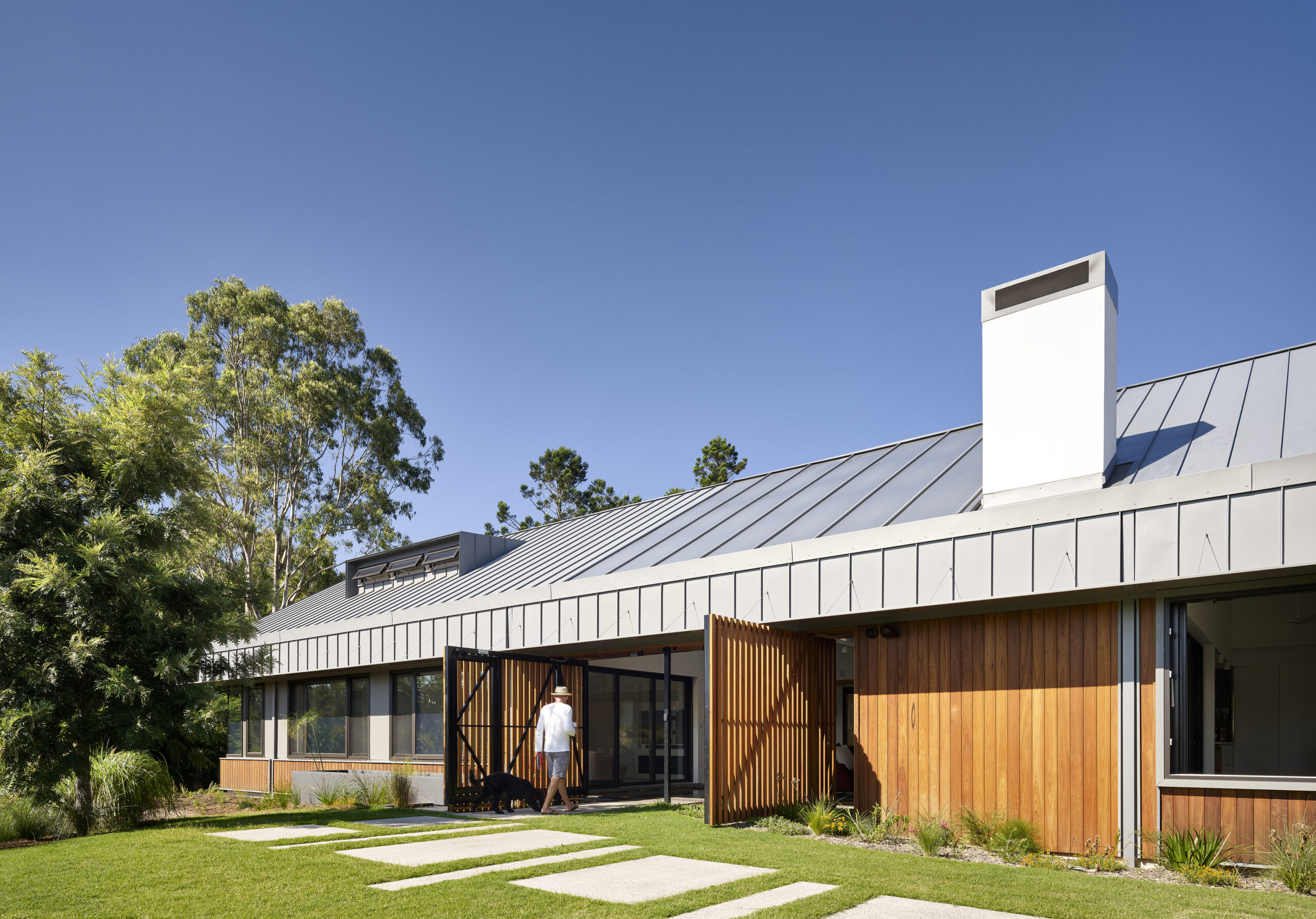 KINGFISHER HOUSE FOR PTMA ARCHITECTURE