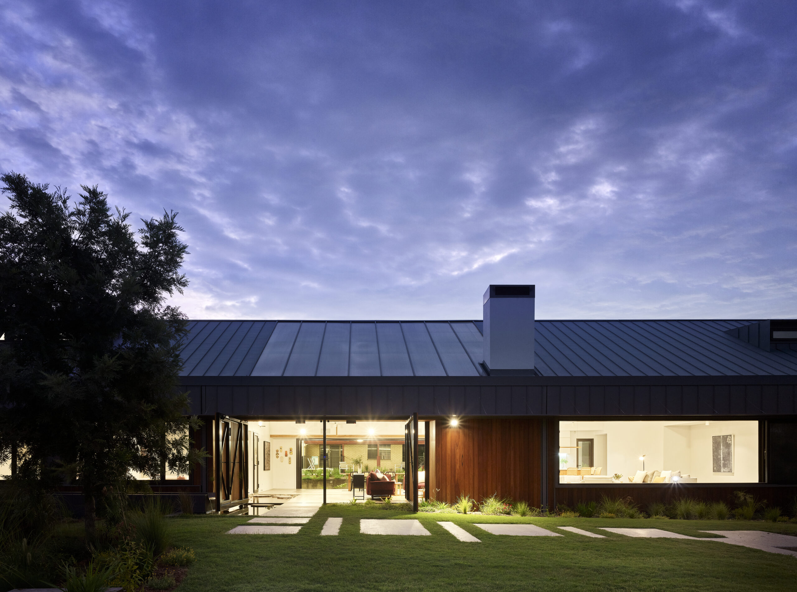 KINGFISHER HOUSE FOR PTMA ARCHITECTURE