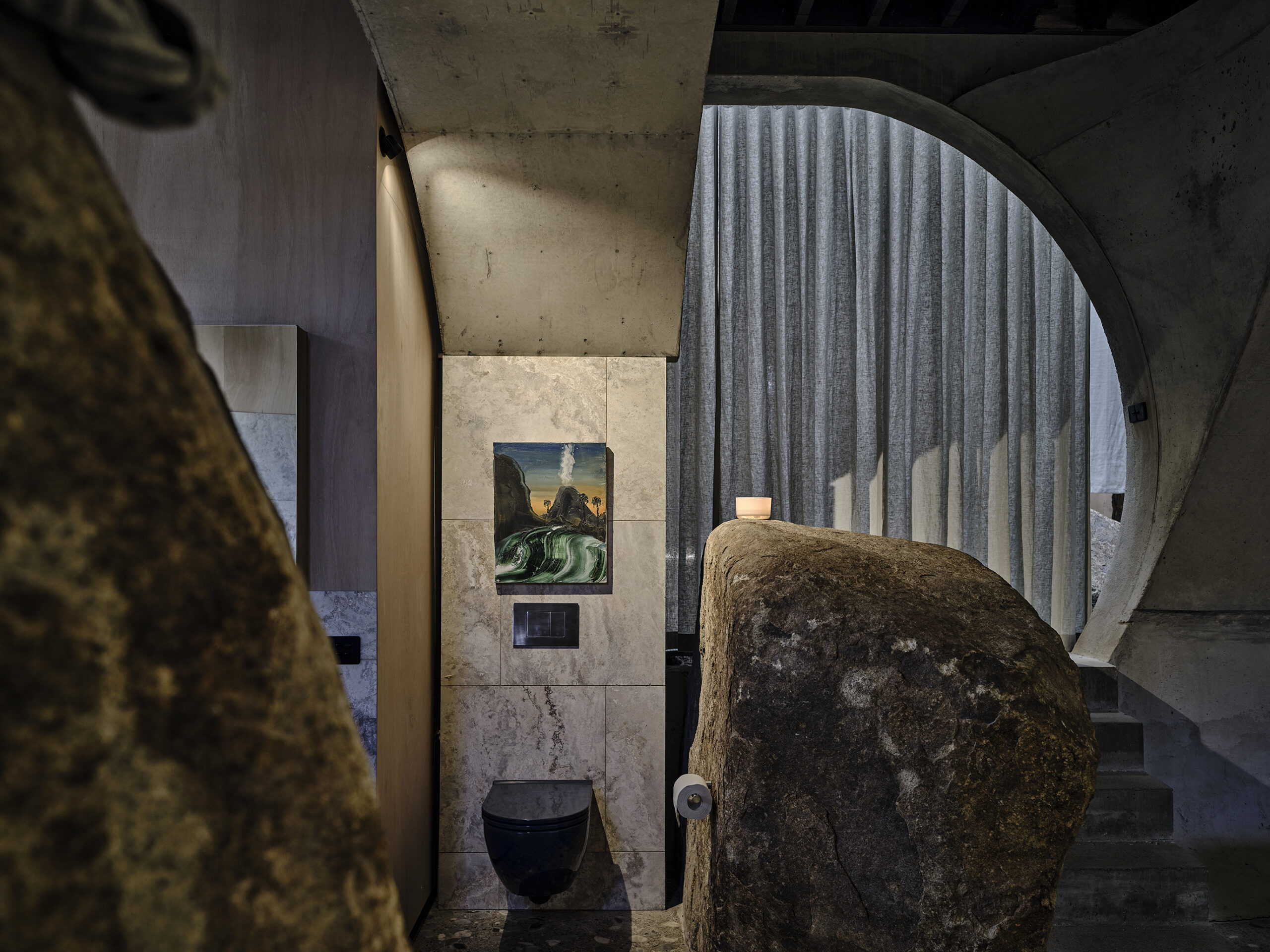 251030-CAVE-HOUSE0818