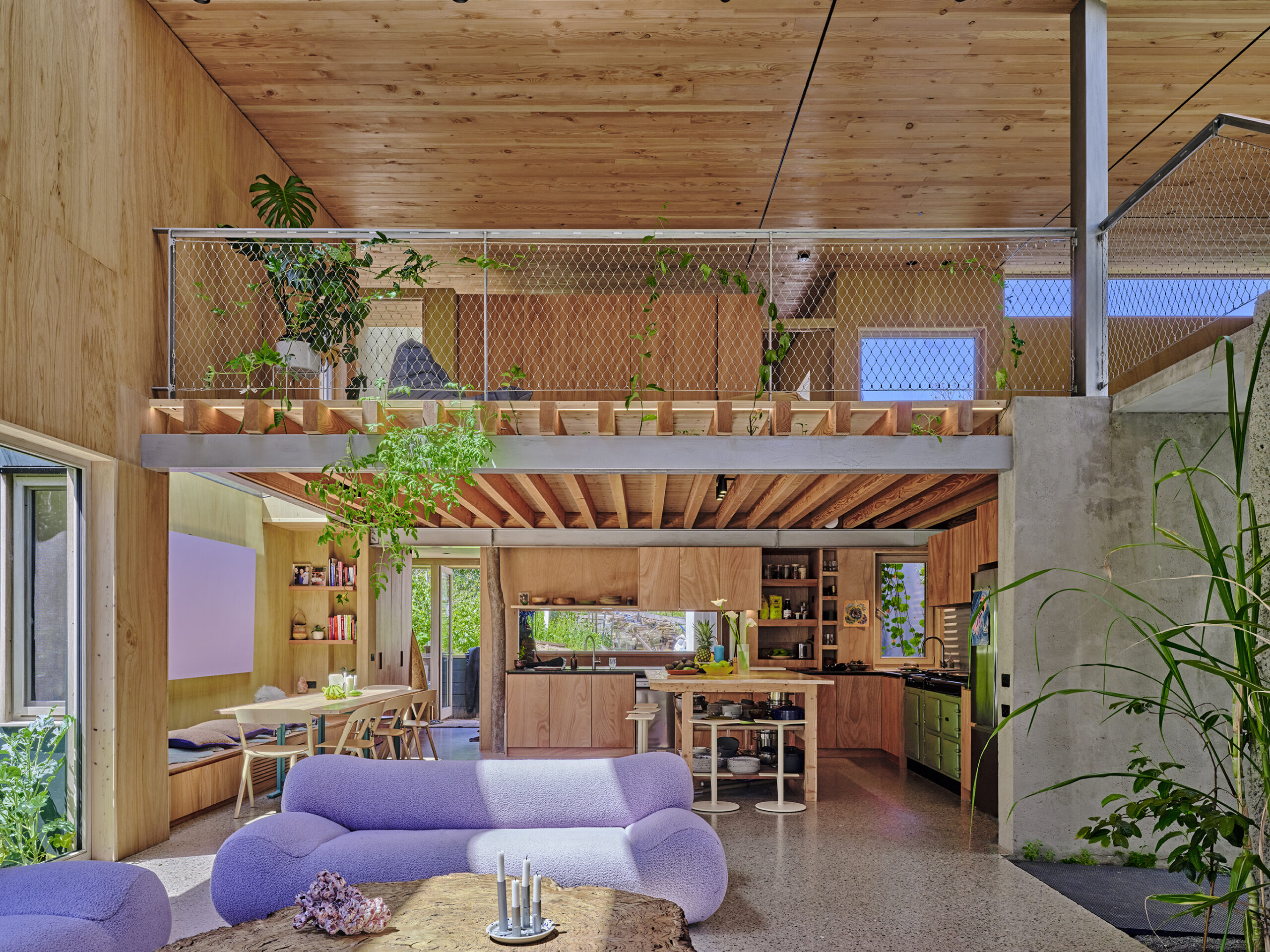 251030-CAVE-HOUSE2737