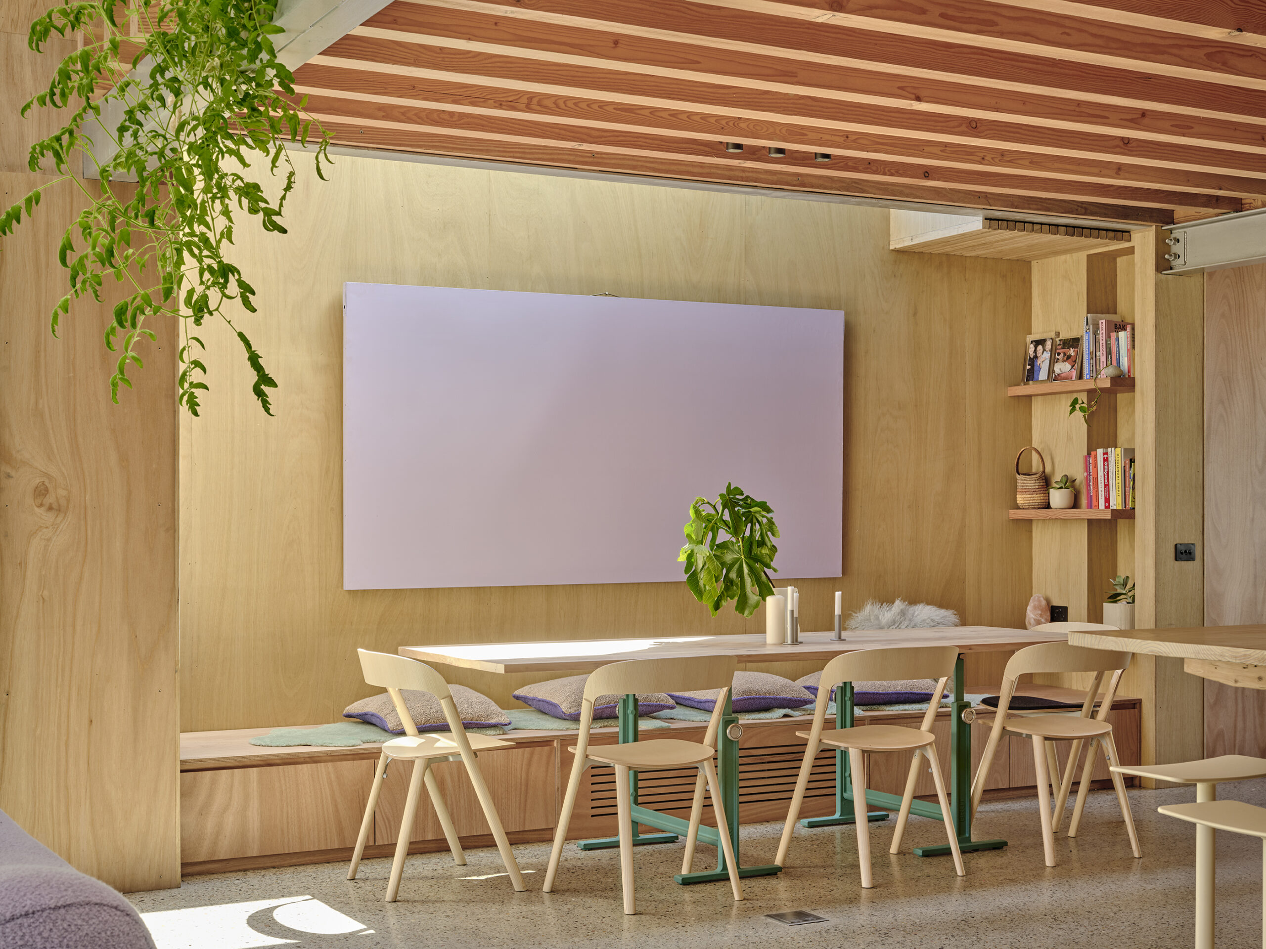 251030-CAVE-HOUSE2741