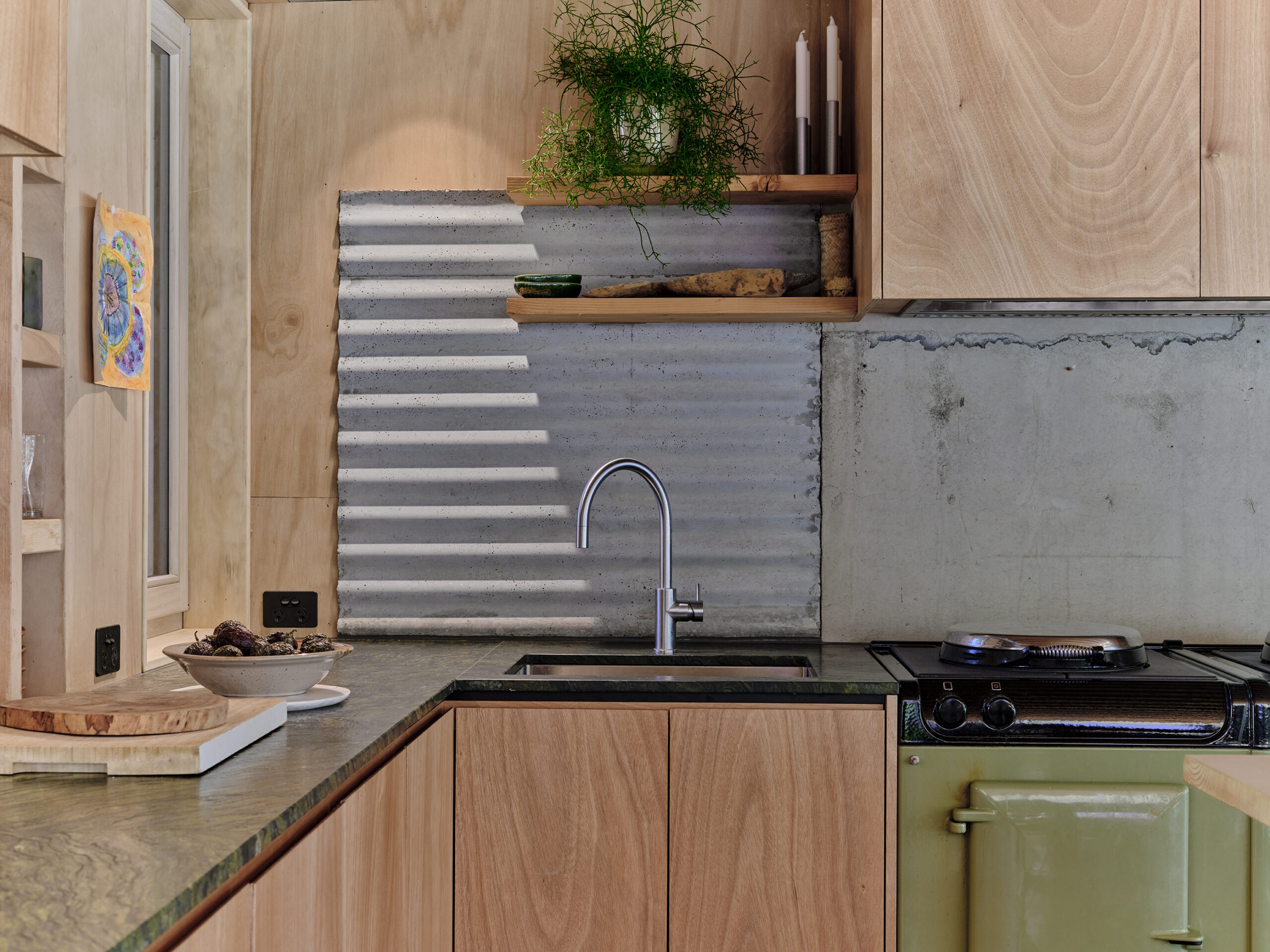 251030-CAVE-HOUSE2848