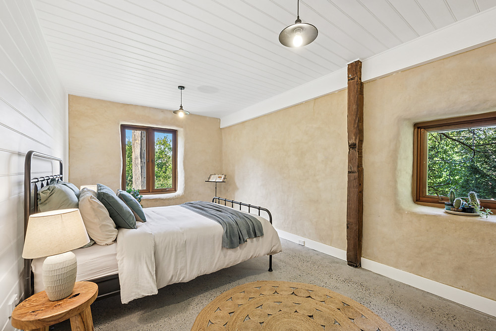 Downloaded-webres58525642-Bedroom01