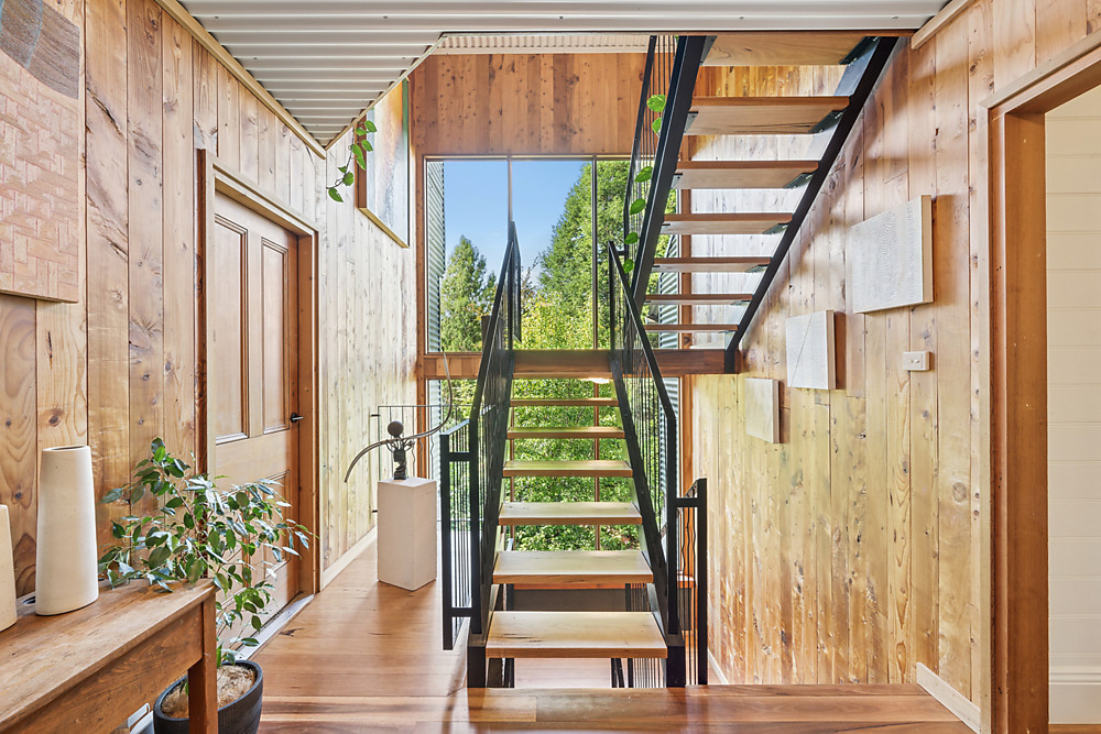 Downloaded-webres58525694-Stair01