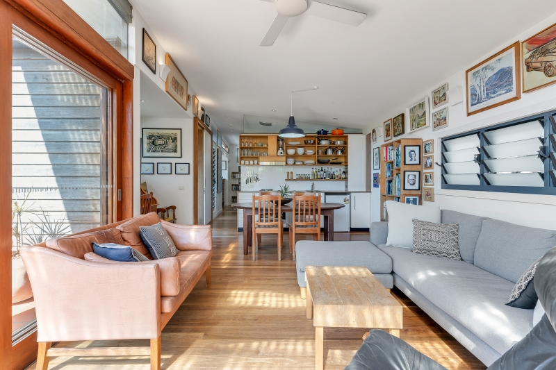 LIVINGDININGKITCHEN-21