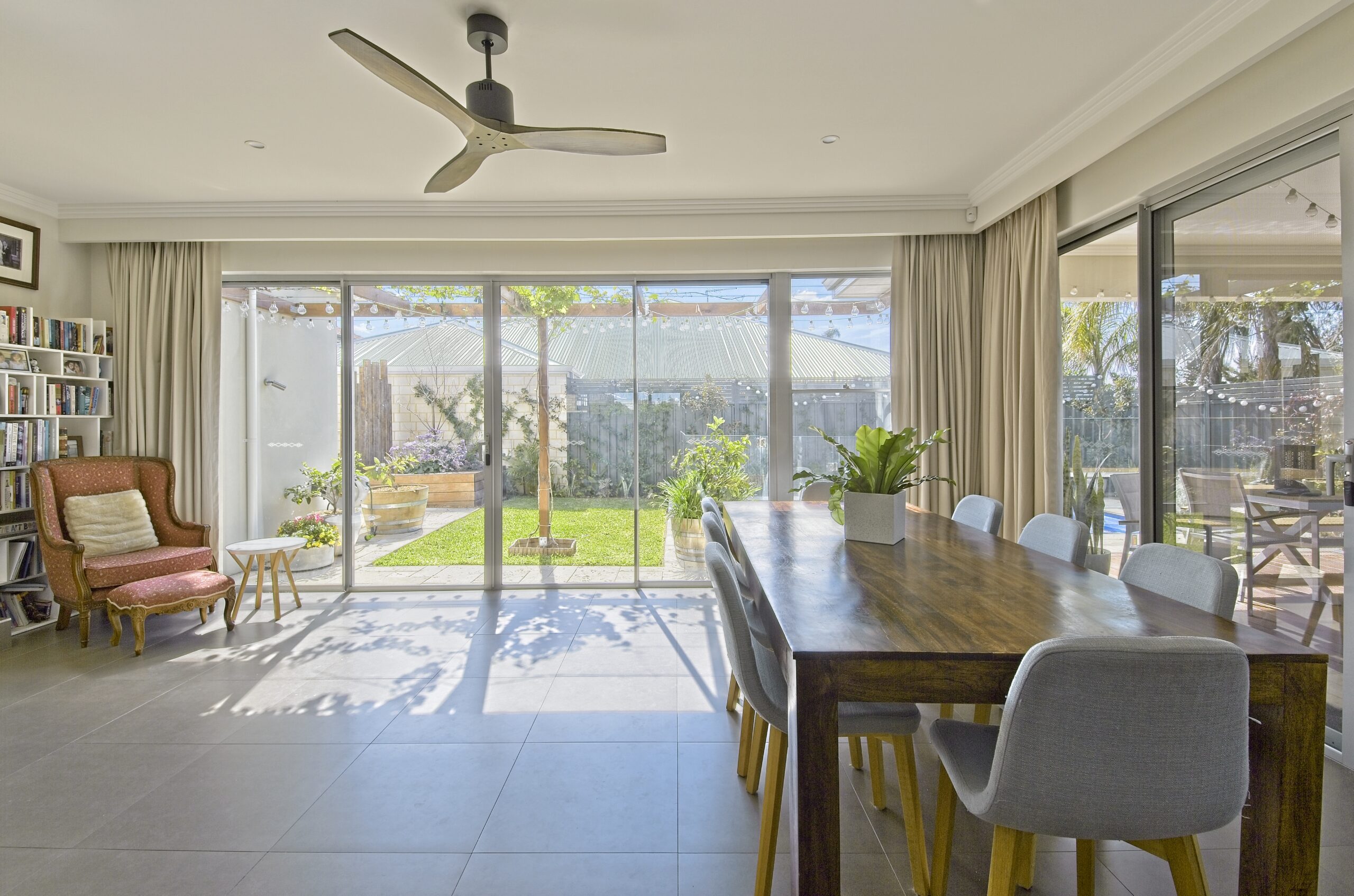 LUCKLEY-Carine-Andrew-Pritchard-Photography-15