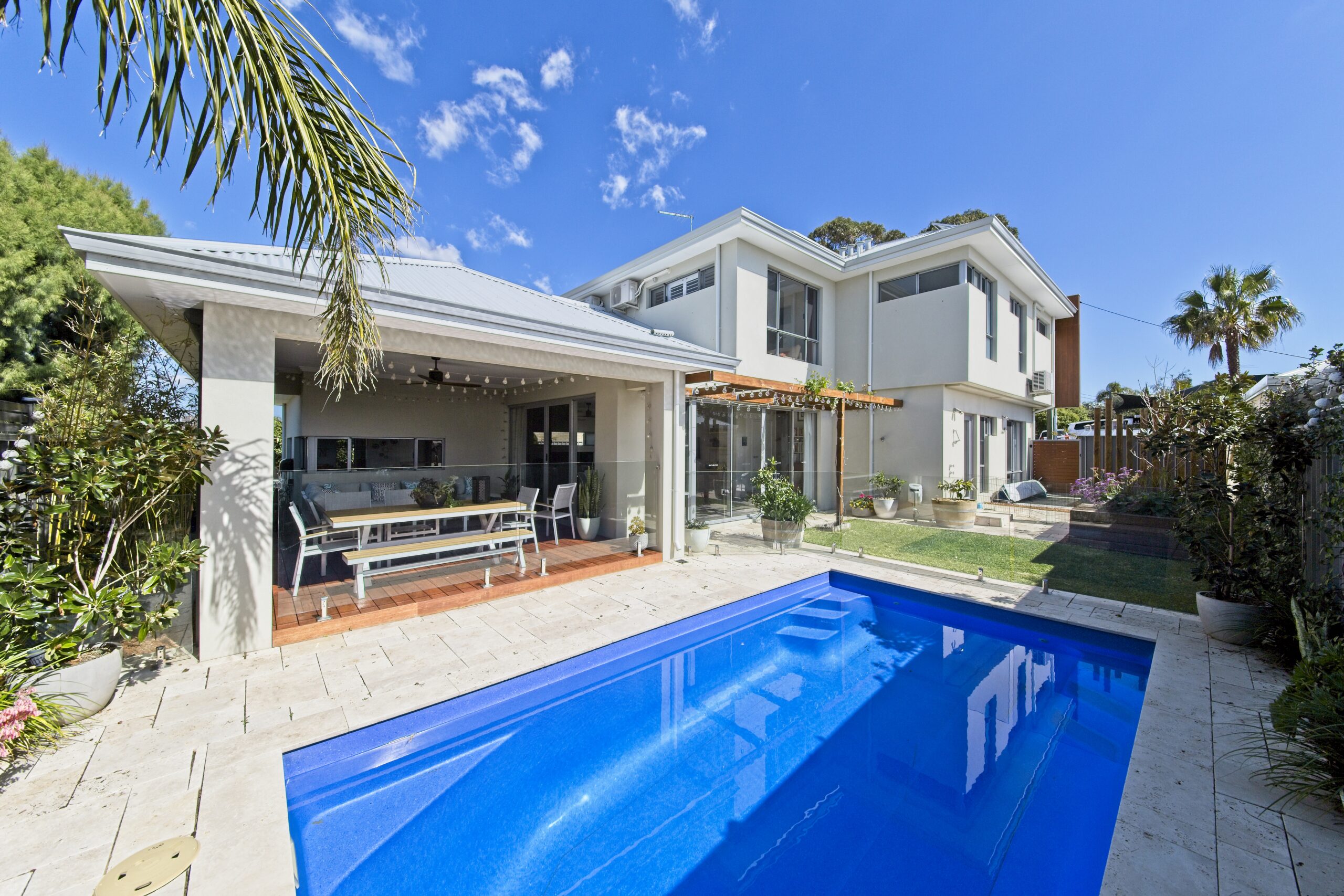 LUCKLEY-Carine-Andrew-Pritchard-Photography-18