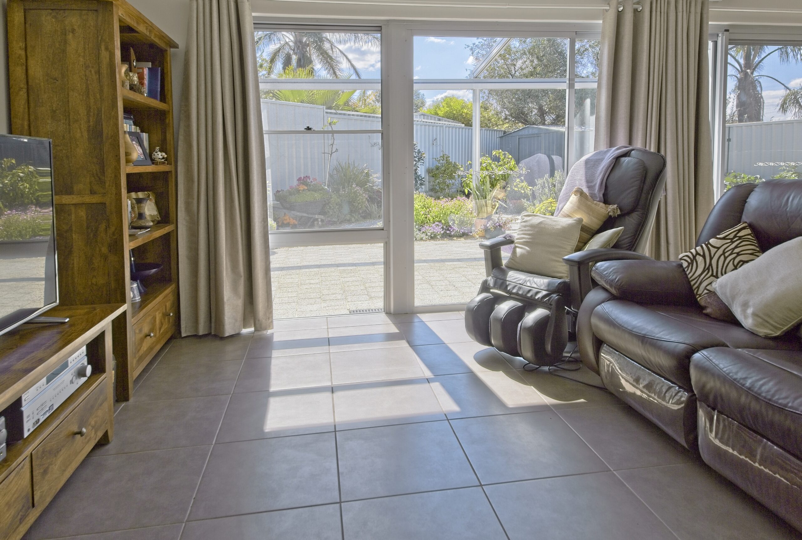 LUCKLEY-Carine-Andrew-Pritchard-Photography-7