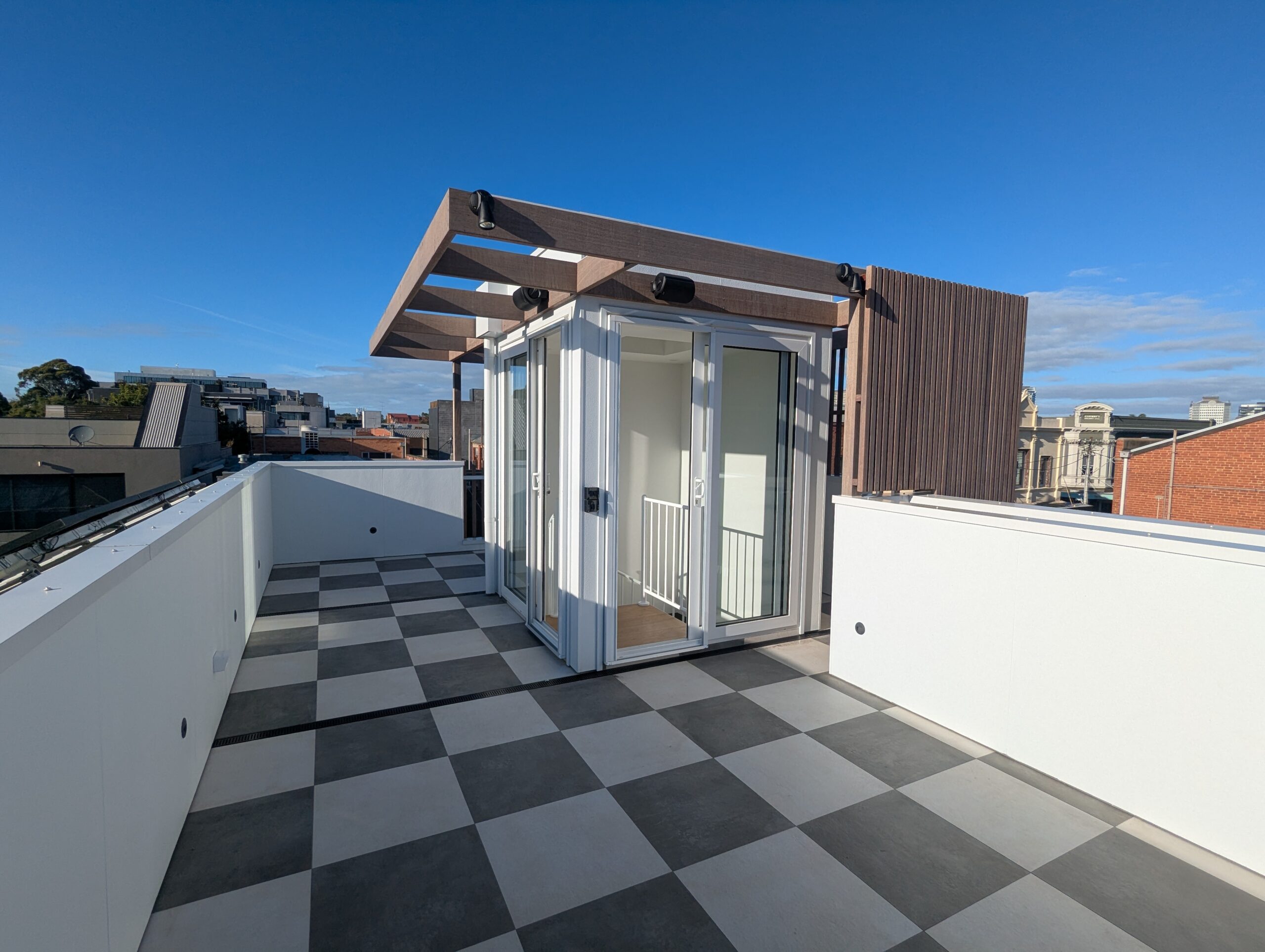 PXL_20250216_213346454