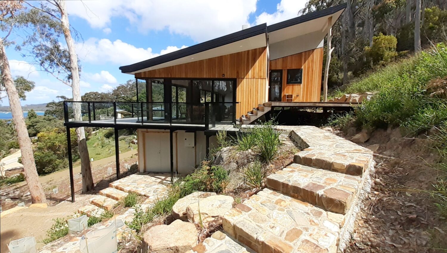 green-design-.-eaglehawk-03-scaled