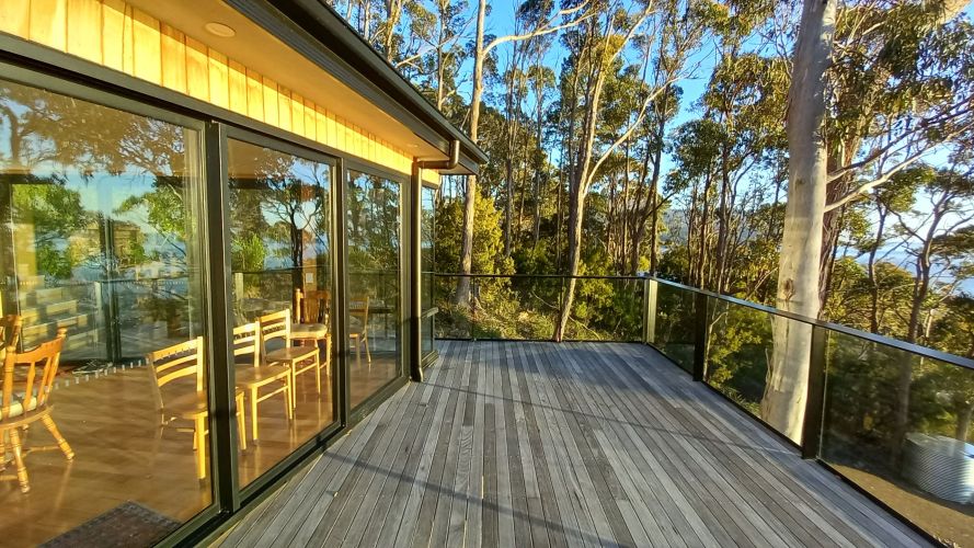 green-design-.-eaglehawk-04