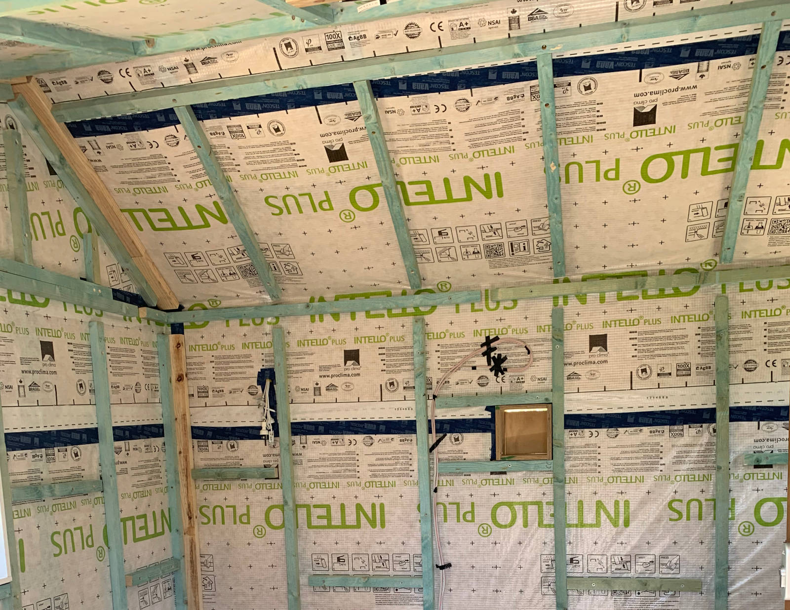 iab-internal-battens