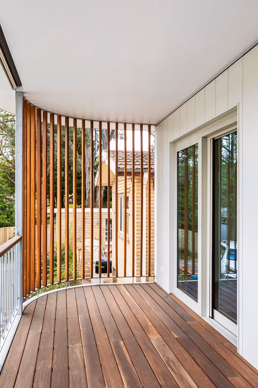 686f257973a3db2962a718b7_04-portrait-envirotecture-curvaceous-passivhaus-nsw-external-2